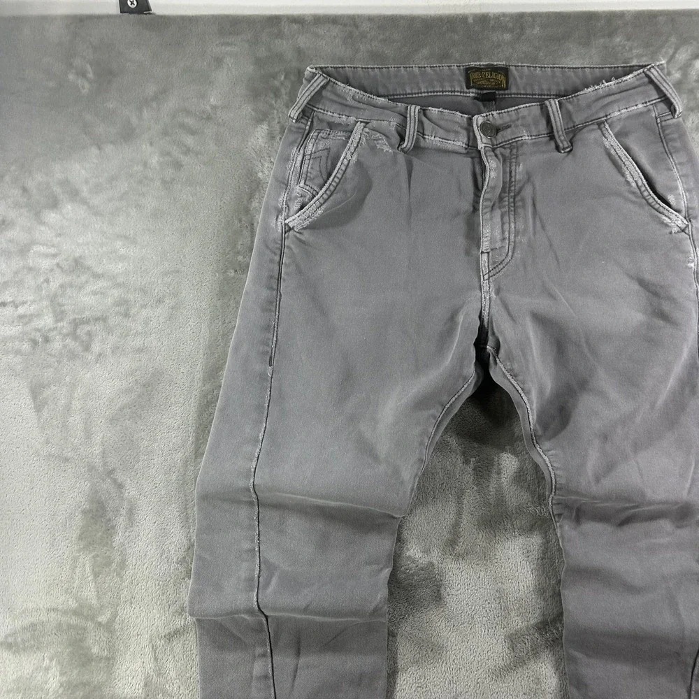 True Religion Runner Relaxed Jeans Mens 31x29 Gray Med Wash Tapered Cuffed